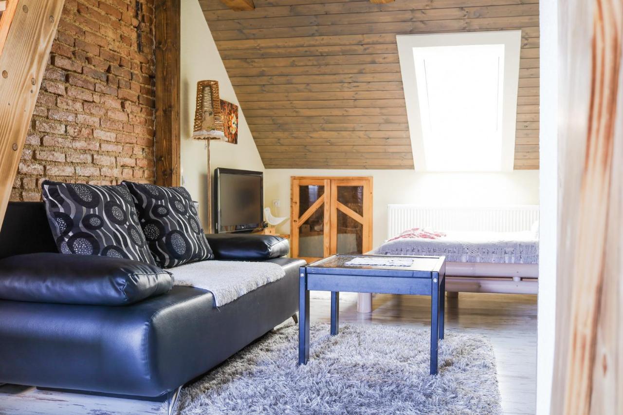 Hotel Mnichov Dvor à Slovenska Lupca Extérieur photo