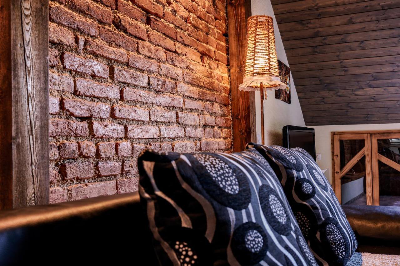Hotel Mnichov Dvor à Slovenska Lupca Extérieur photo